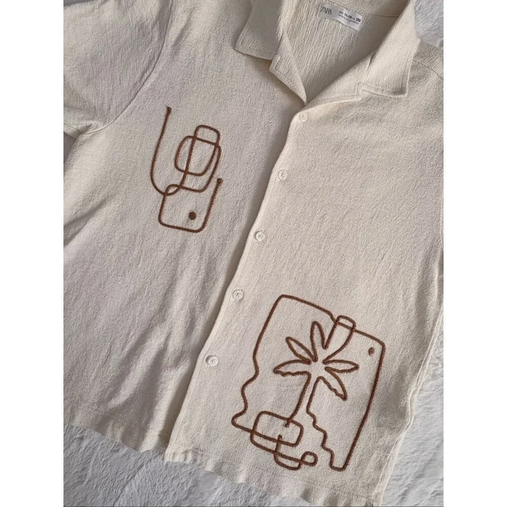 Zara Kids Textured Button Up Shirt Size 11–12 Cream Graphic Print